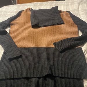 Ann Taylor size XS turtle neck